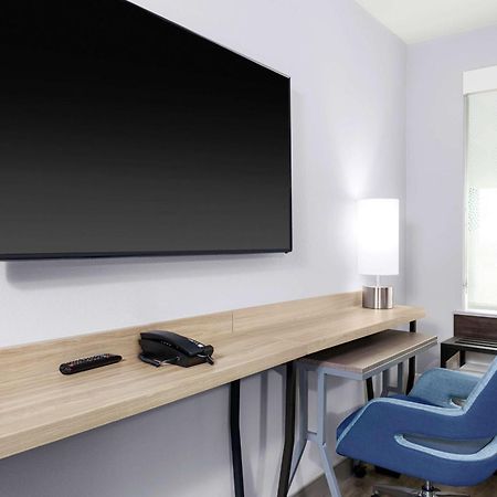 Tru By Hilton Gilbert Hotel Bagian luar foto